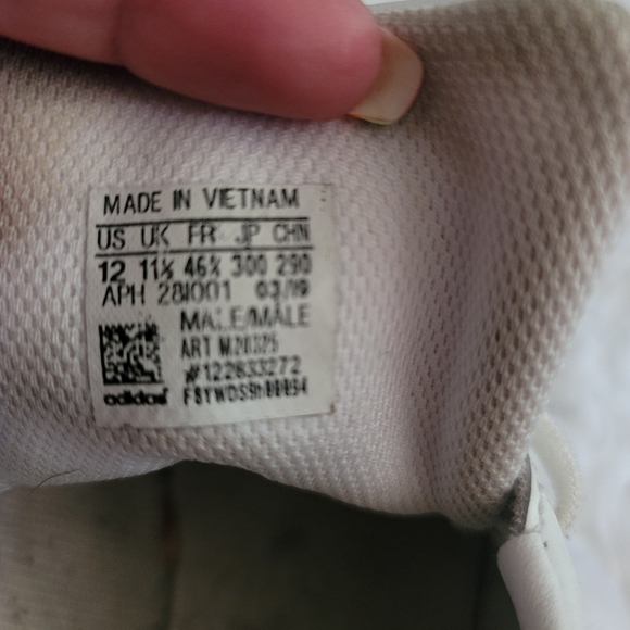 Adidas shoes ♡ - Picture 7 of 7